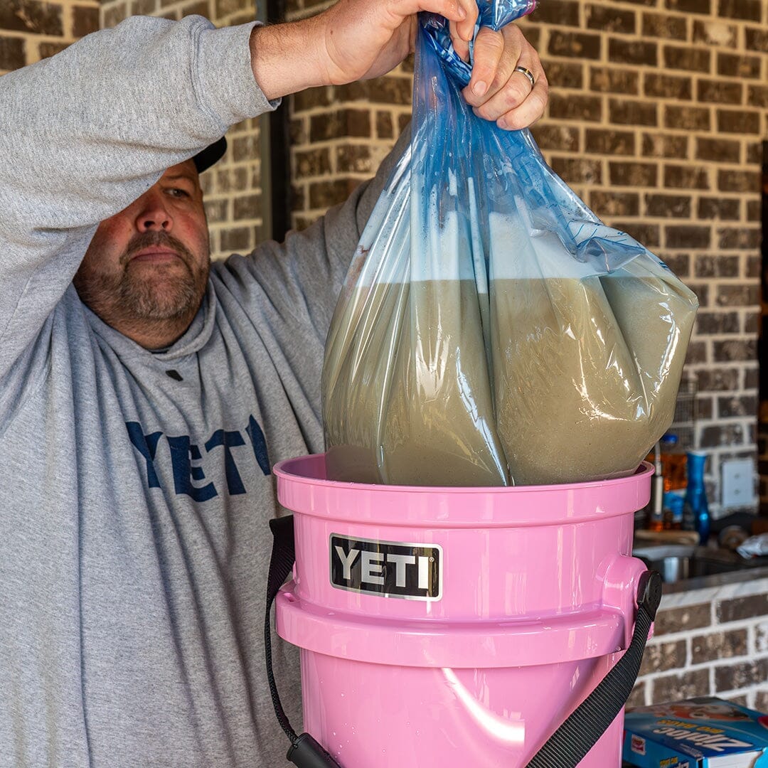 How Brining Works: Wet Brine, Dry Brine, and Injection